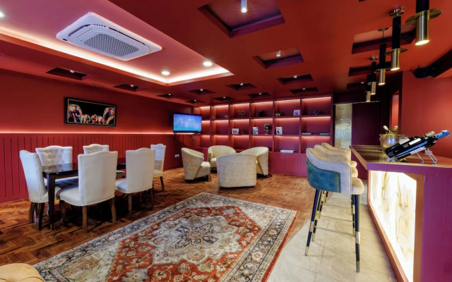 SQUARE hotel