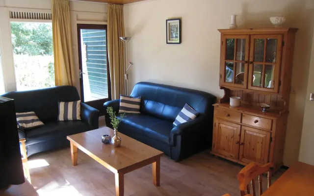 Tidy Bungalow With Large Garden, Located in Twente