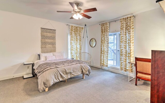 Lake Access: Waleska House w/ Floating Dock!