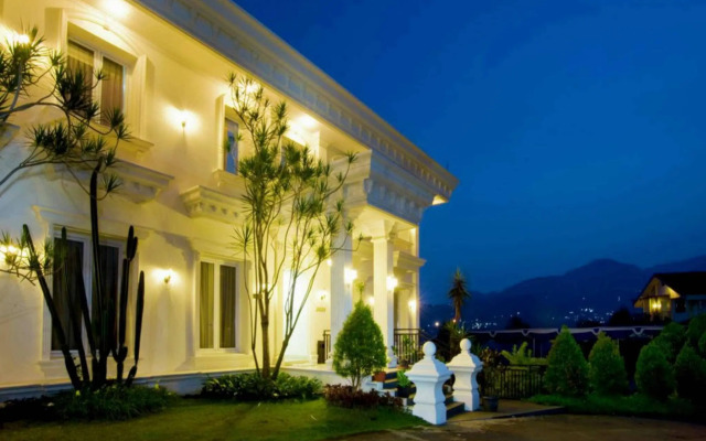The Rizen Hotel