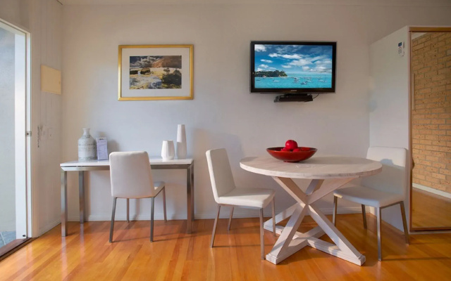 Sorrento Beach Motel