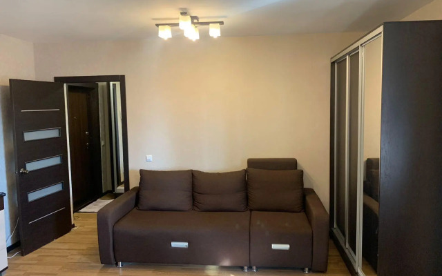 Апартаменты на улице Авиаторов 38