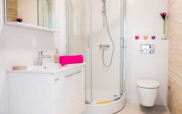 Apartments & Rooms Danivan Pool Villas