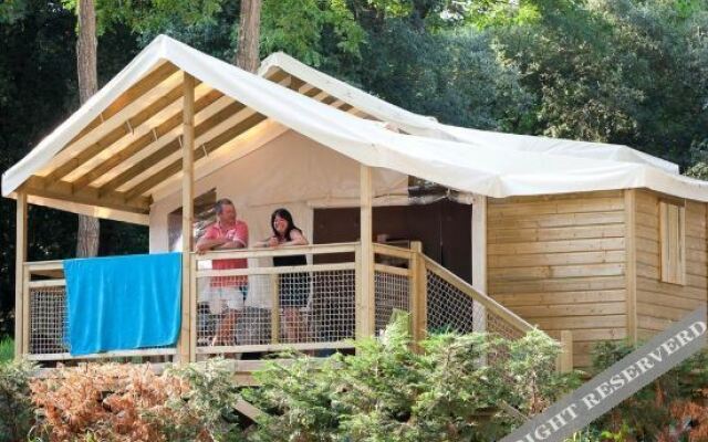 Camping Le Petit Rocher