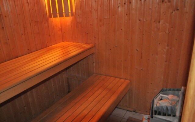 Modern Holiday Home in Somme-leuze With Sauna and Jacuzzi