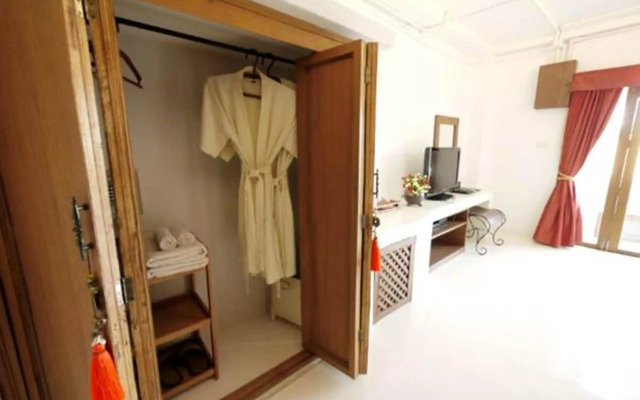Riad Hua Hin Hotel