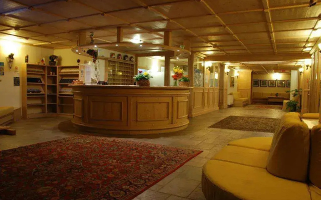 Boscone Suite Hotel
