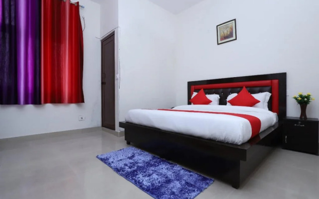 OYO 29871 Noida Dreamz 2