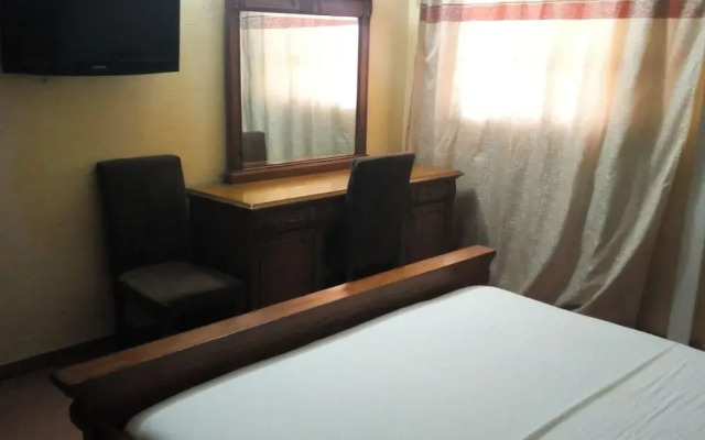 Chic Hotel