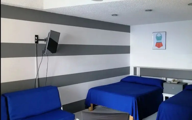 Spectacular Twin Towers Suite