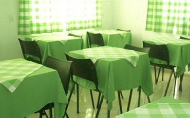 Strato Express Residence