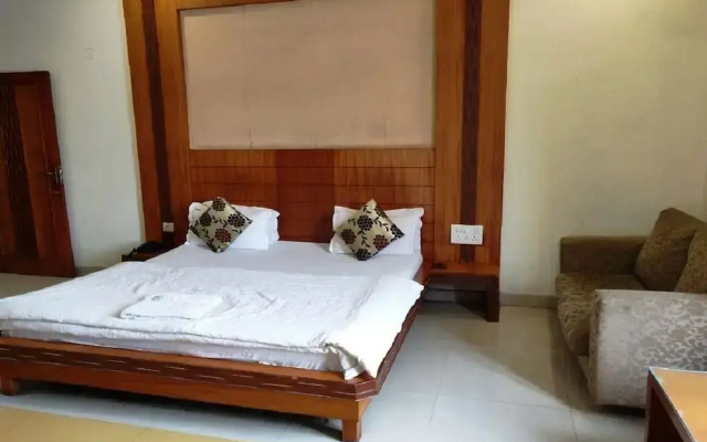 Hotel Mandakini Plaza