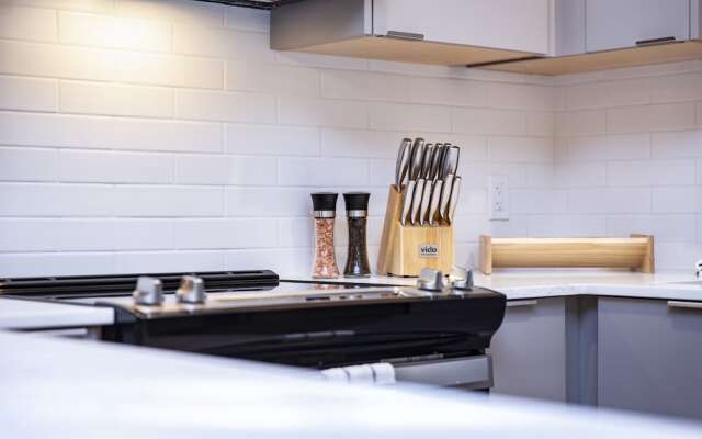 Tumbledown Condo By Revelstoke Vacations