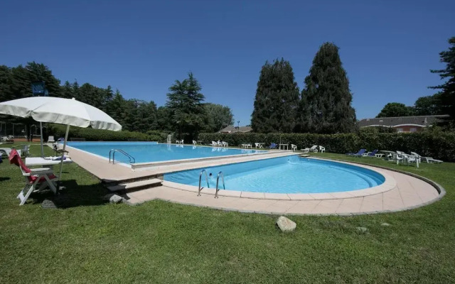 Casa Lavanda Pool Tennis