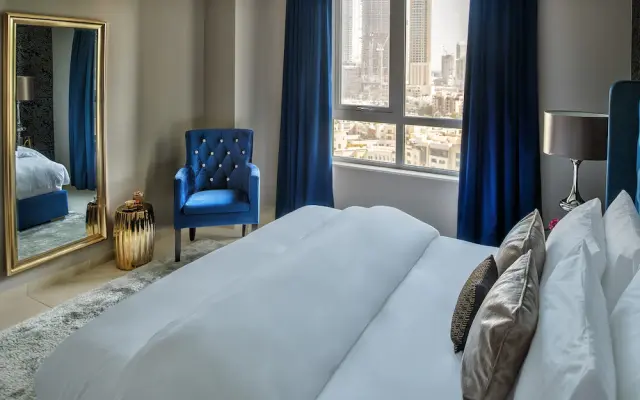 Luxury Staycation - The Residences Tower