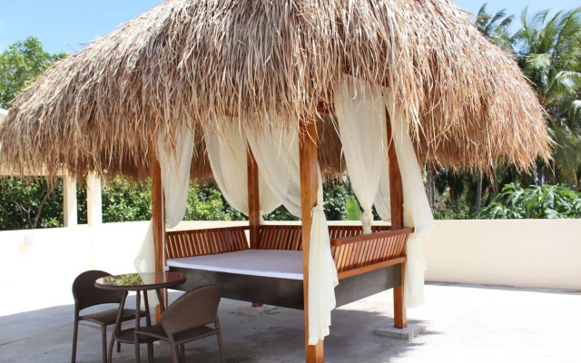 Palms Cove Resort