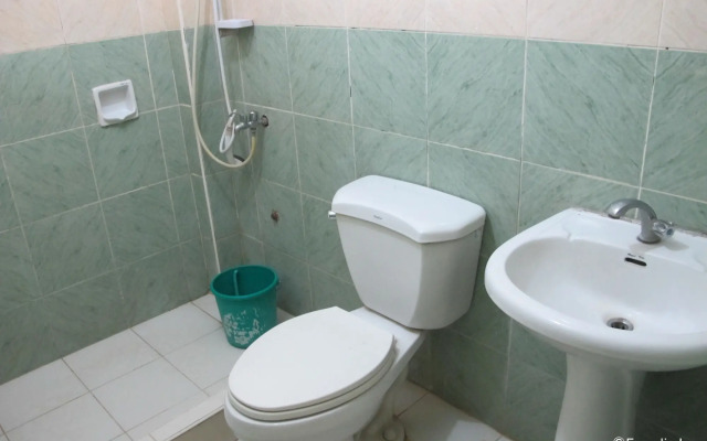 White Beach Resort Puerto Galera powered by Cocotel