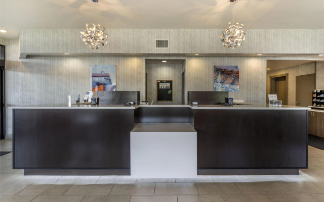 Best Western Plus Castlerock Inn & Suites