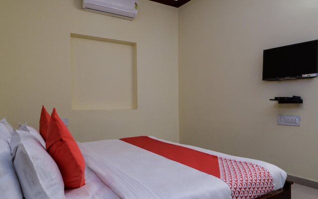 Moti Mahal Lawn By Oyo Rooms