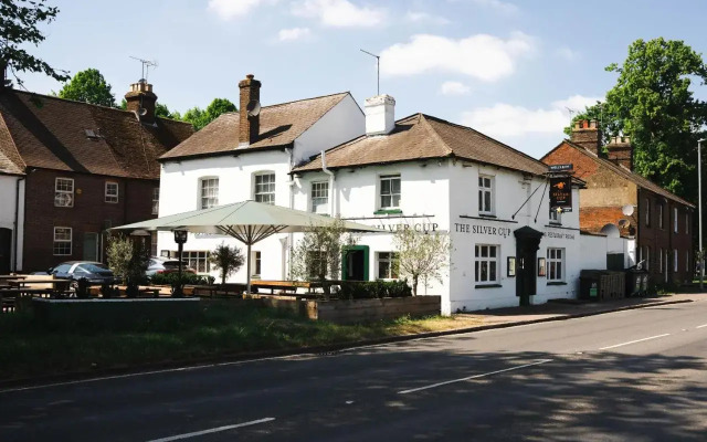 The Silver Cup - Inn