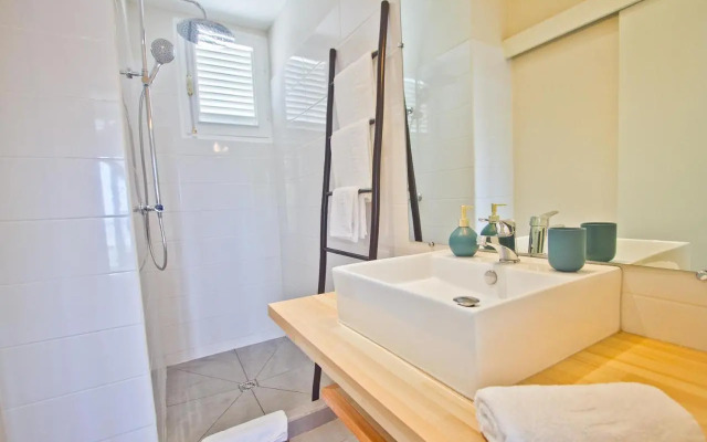 Studio Malacca et Malanga- Ô Cœur de Deshaies