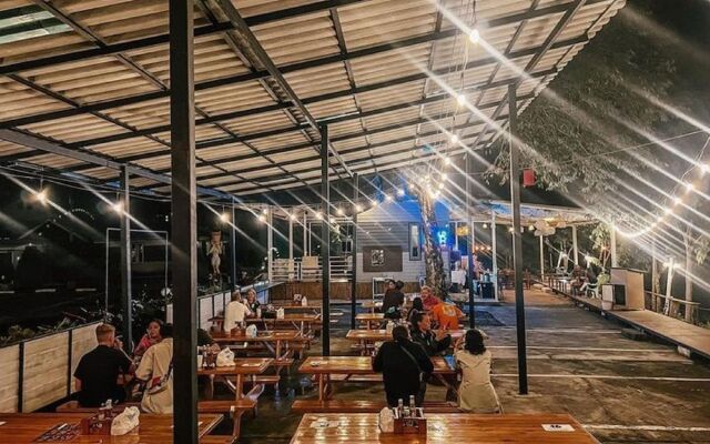 Revolution Pai - Hostel