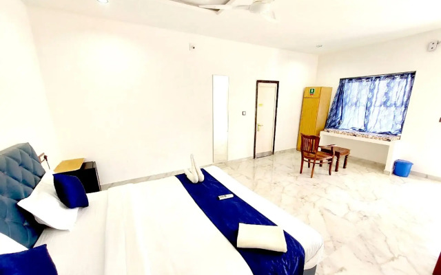Sheesh Mahal Desert Camp