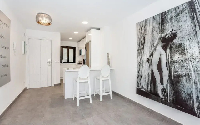 by RIVA - Beautiful 1 Bedroom Chic Apartment in Banus Gardens