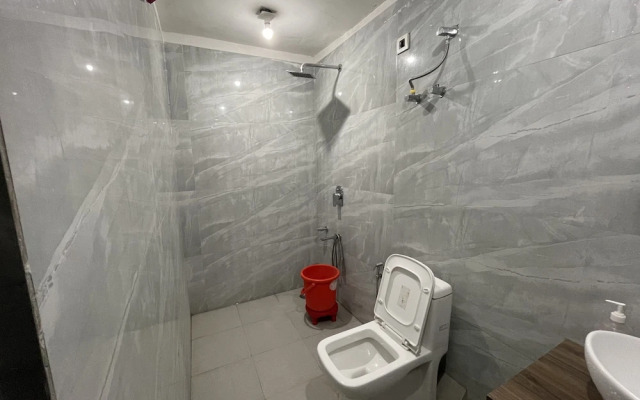 Hotel Himgiri