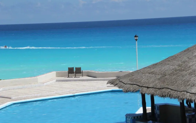 Suites Brisas Cancun