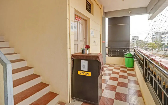 Spot On 808116 Hotel Mysuru Sai Complex