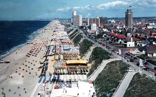 Apartment at the Promenade and Beach