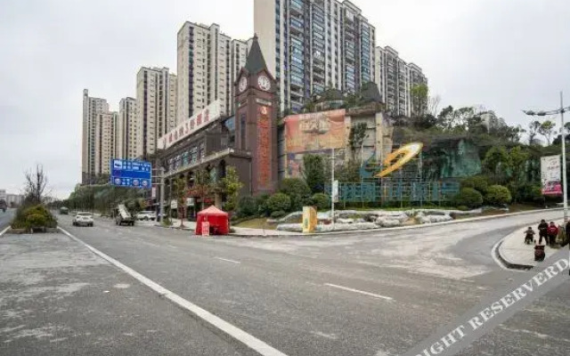 Vienna 3 Best Hotel(Guiyang Huaxi Univercity Castle Branch)