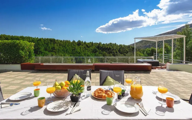 Luxury Villa Lovric Private Heated Pool