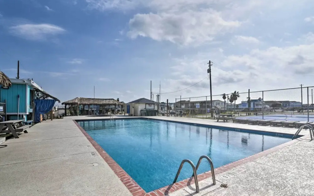 Private Pool, Deck & Patio: Galveston Oasis!