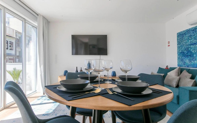 Luminous Premium Loft w/AC & Terrace by LovelyStay