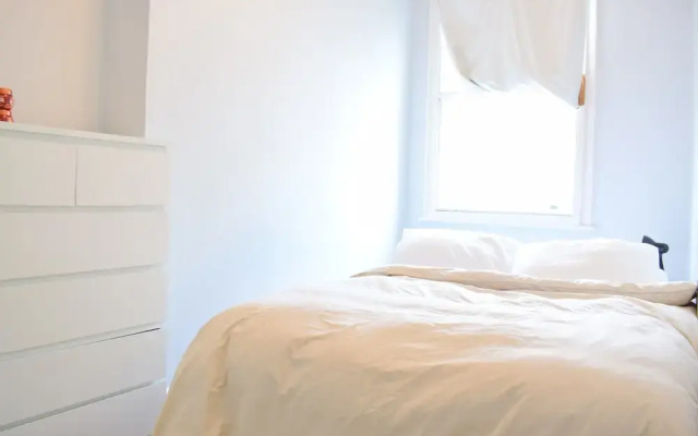 Kensington 2 Bedroom Flat