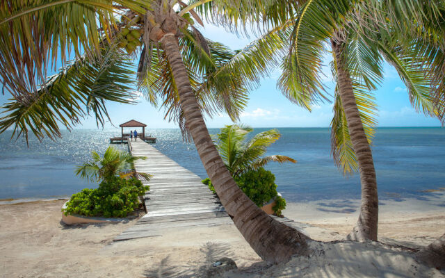 Belizean Cove Estates
