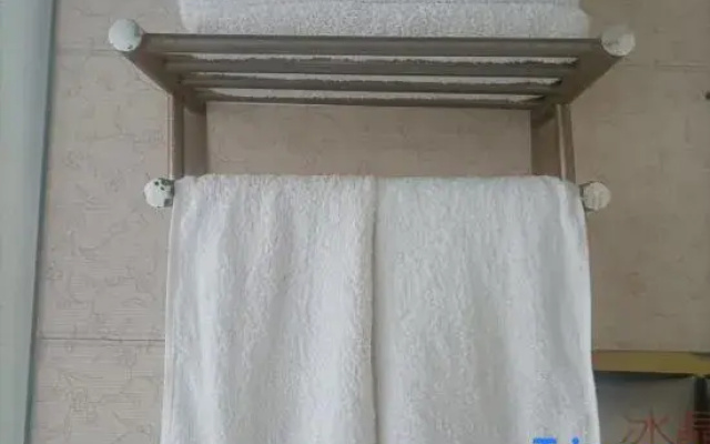 Xixian Yuanding Jinsheng Theme Hotel