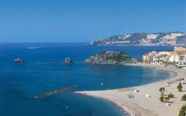 Apartamentos El Tranco del Mar