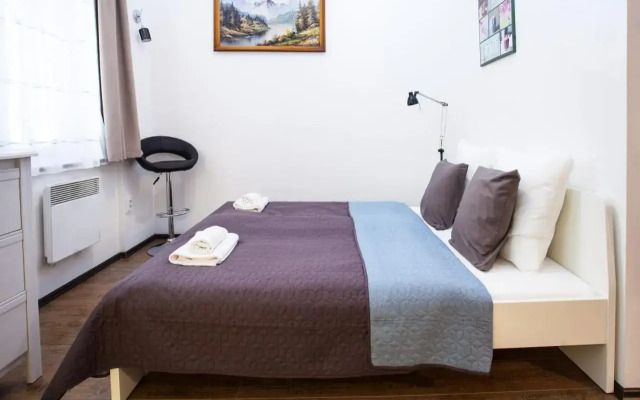 Very central, comfy studio