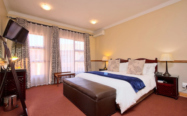 Centurion Golf Suites Boca Walk