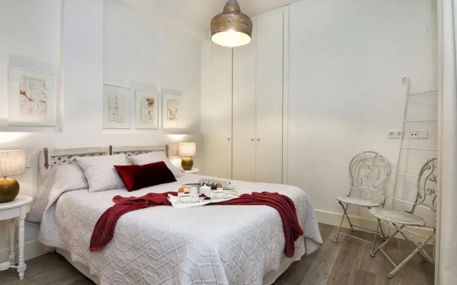 Granada Deluxe Apartments