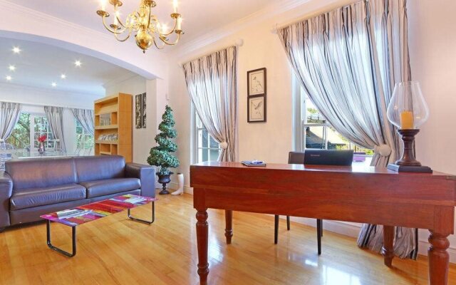 Alphens Edge Boutique Retreat