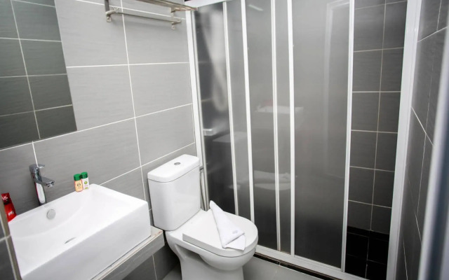 OYO Rooms Taman Selesa Jaya SMK