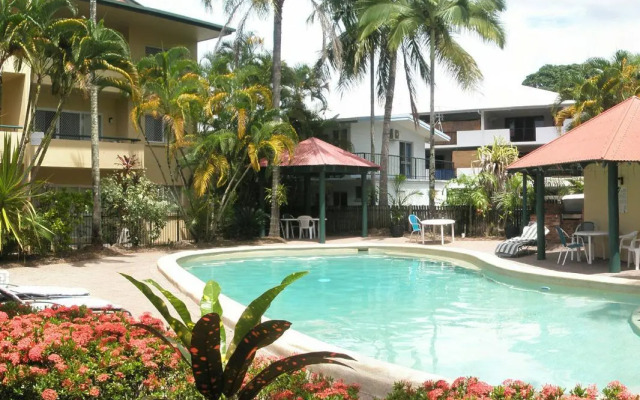 Tradewinds McLeod Holiday Apartments