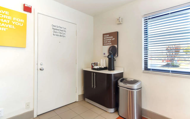 Motel 6 Capitol Heights, MD - Washington