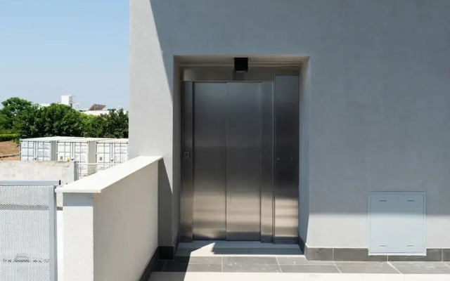 Lolita s Beachfront Loft