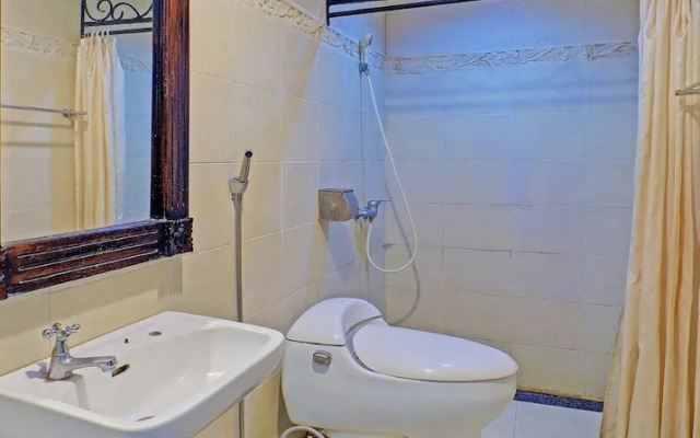 OYO 92439 Hotel Tower Klungkung
