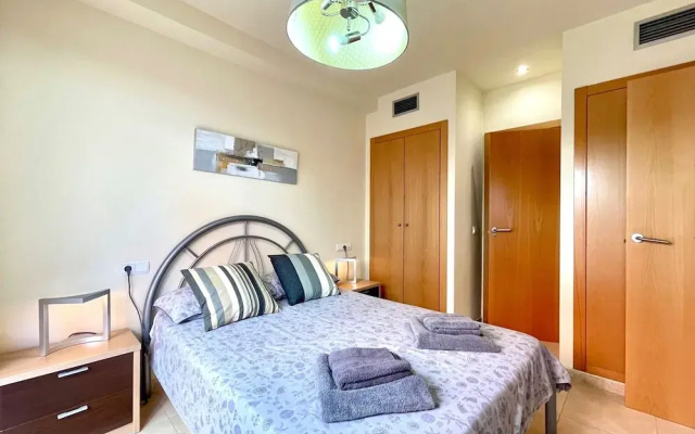 Apartment Near Beach With Pools and hot tub